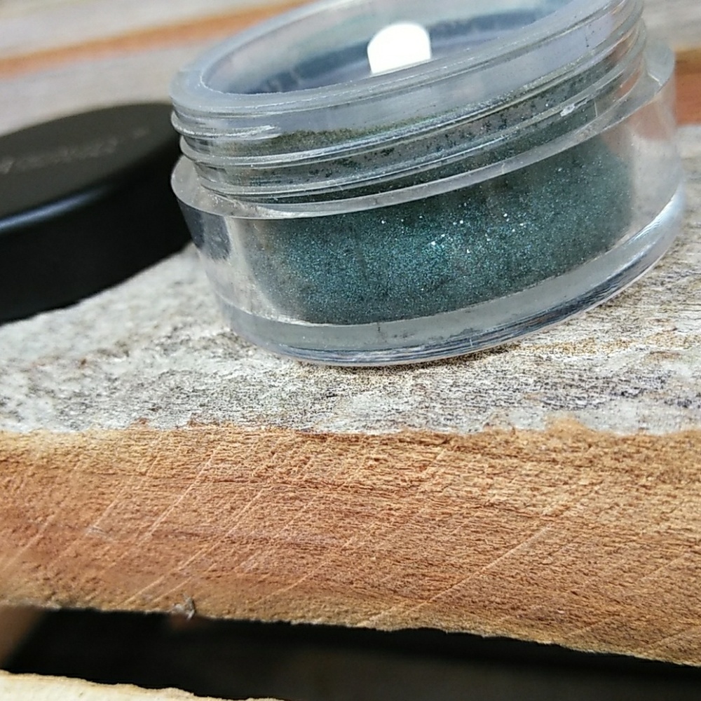 🆕Never Opened: MICA BEAUTY: SHIMMER POWDER
